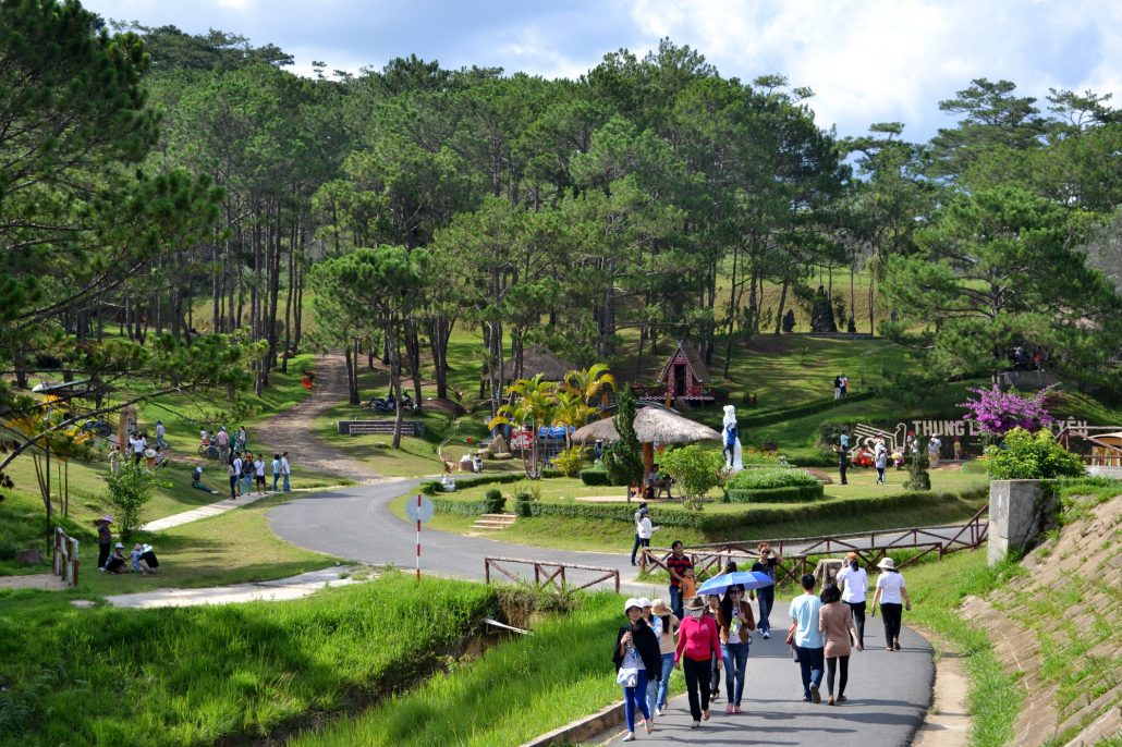 Du lịch Đà Lạt nên đi tự túc hay theo tour