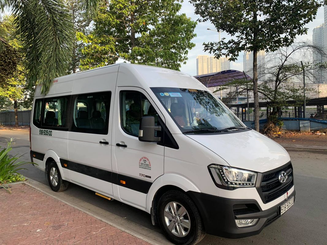 Thuê xe 16 chỗ đi Đà Lạt